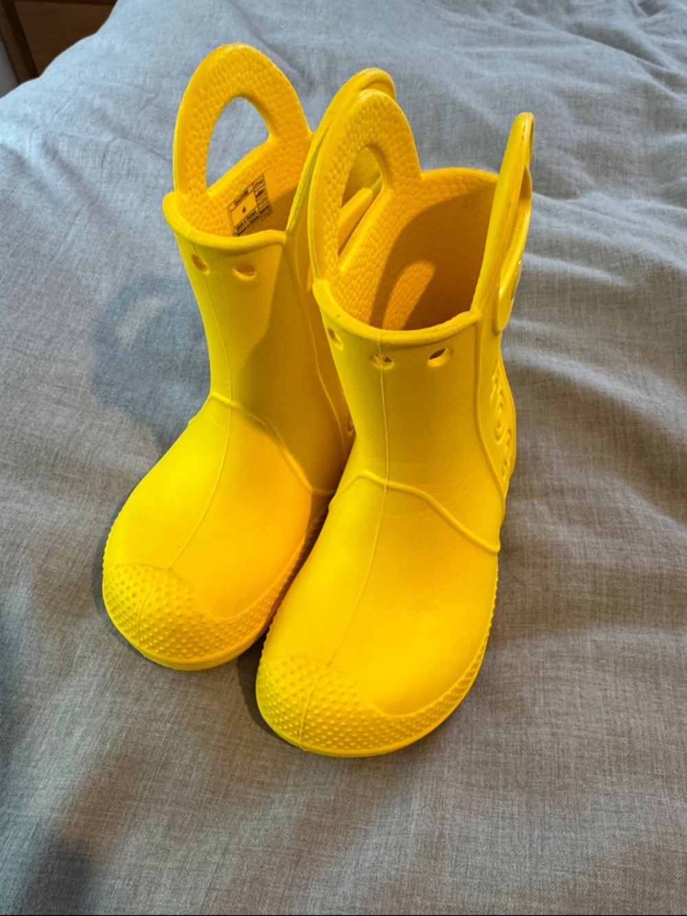 Yellow Crocs Handle It Rain Boots, yellow size 8